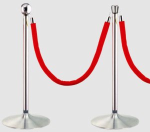 rope_stanchions_party_rentals.jpg